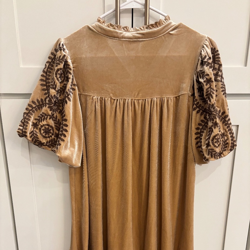 Umgee tunic shirt, Size M